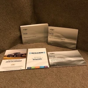 2018 Chevrolet Silverado 1500 2500 3500 Owners Manual with Navigation guide - Picture 1 of 1