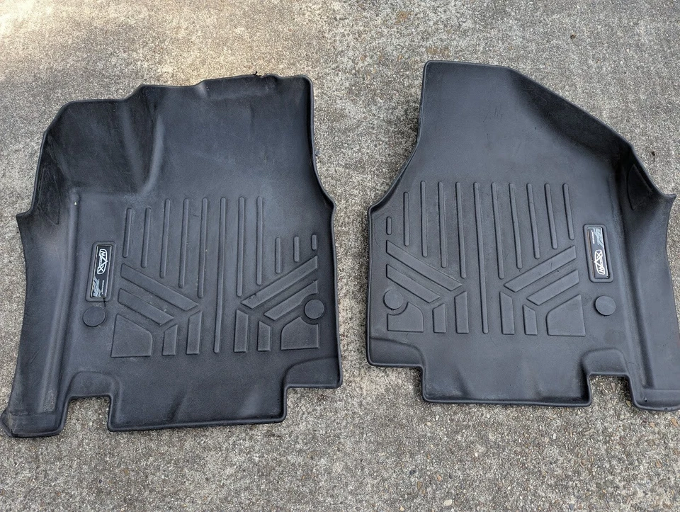 Juego de alfombrillas MAXLINER para conductor delantero y pasajero para Chrysler Pacifica 17-18 Foto 1 de 4