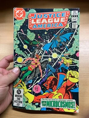 DC COMICS JUSTICE LEAGUE OF AMERICA #213 APRIL 1983 (FN) COMIC (LL) - Image 1 of 4