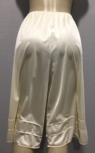 Vtg Wondermaid Ivory Nylon Long Slip on Petti Panty L - Picture 1 of 5