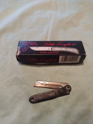 Collectible Gits 2 1/2 Inch  Advertizing Razor Knife And Little Longhorn - Image 1 of 4