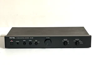 Rotel RC-850 Stereo Preamplifier Pre Control Amplifier With MM/MC Phono Stage - Picture 1 of 9