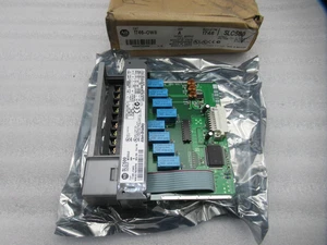 Allen Bradley 1746-OW8 SLC 500 Ausgangsmodul SER A (SCHNELLER VERSAND) - Bild 1 von 5