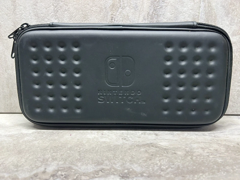 Funda resistente HORI Switch para Nintendo Switch negra usada buen estado Foto 1 de 4