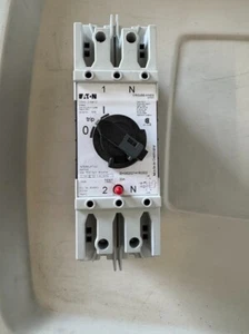 GHG6252141R0002 Encapsulated breaker, 1-pole, 20A GFI , EATON Crouse Hinds - Picture 1 of 3