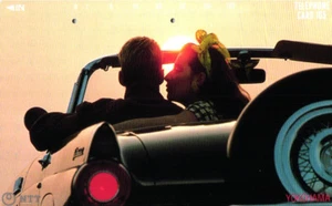 3315 Phonecard Used Phonecard Japan Kissing Couple 290-522 - Picture 1 of 1