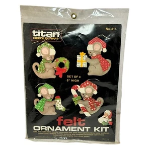 NIP Vintage 1993 Titan Needlecraft Felt Christmas Ornament Kit #311  Mice - Picture 1 of 4