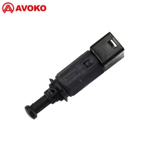 BRAKE LIGHT SWITCH FOR Renault Kangoo Logan Master Traffic Twingo - Picture 1 of 7