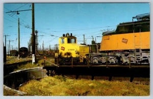 Milwaukee Road, Turntable Round House, 1973 Deer Lodge Montana, Vintage Postcard - Bild 1 von 2