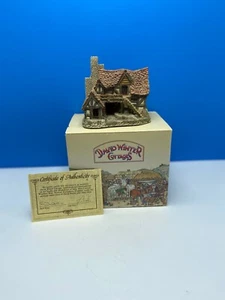 Casa de figuras de colección David Winter Cottage The Bothy 1983 John Hine Gran Bretaña Reino Unido - Imagen 1 de 6
