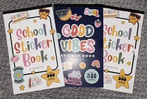 Target lotto di 3 libri adesivi con oltre 900 adesivi - buone vibrazioni/tema scuola NUOVI - Foto 1 di 11