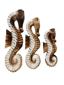 3er SET SEEPFERDCHEN DISTRESSED FARBE HOLZ HÄNGEND WANDKUNST PLAKETTE TERRASSE WOHNDEKO - Bild 1 von 2