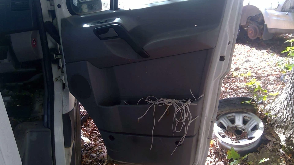 Painel de acabamento da porta do passageiro dianteiro DODGE SPRINTER 2500 07-09 fabricante de equipamento original - Imagem 1 de 1