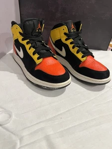 Nike Air Jordan 1 Shoes Mid SE Amarillo Team Orange 7Y Youth BQ6931 - Picture 1 of 6