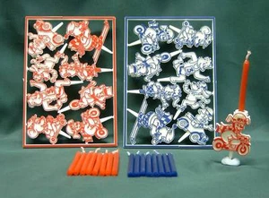 16 NOVELTY CANDLE HOLDERS & CANDLES - cake decorations - Picture 1 of 1