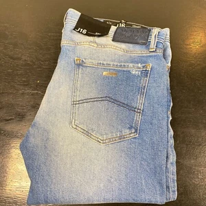 Jeans denim Armani Exchange J 16 vita dritta 34 lunghezza 32 - 140€ nuovo con etichette - Foto 1 di 9