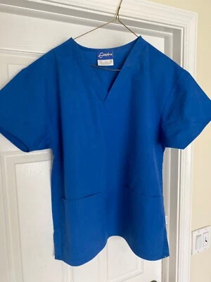 Woman’s scrub top - Image 1 of 3