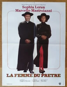 FEMME DU PRETRE sophia loren affiche cinema originale 80x60 '70 - Afbeelding 1 van 1