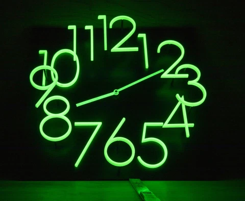 Museum of Modern Art  MoMA Glow in the Dark Wall Clock Glows Kazunori Tashima Cover