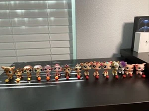 Littlest Pet Shop Konvolut 15 Zoo-/Nutztiere mit Zubehör - Bild 1 von 3