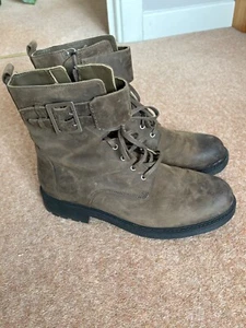 Clarks Orinoco 2 Ladies Dark Olive Leather Combat Style Boots Size 8E - Picture 1 of 9
