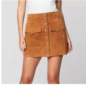 NWT Blank NYC French Toast Suede Flap Pocket Miniskirt 26 Waist - Picture 1 of 9