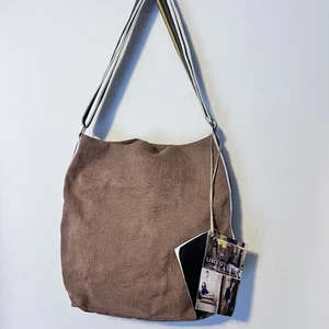 Bolso Bandolera Libeco Belga Leroy Red Earth 13”x11”x4” Precio de venta sugerido por el fabricante 200 USD - Imagen 1 de 10