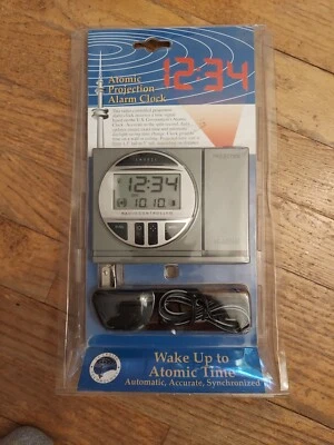 La Crosse WT-5600 Projection Alarm Clock - New - Project Time Onto Your Ceiling - Image 1 of 2