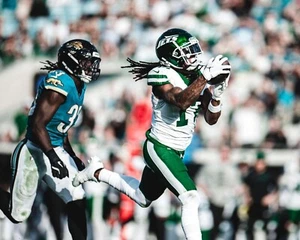 Foto de fútbol americano de la NFL Davante Adams haciendo una captura de los New York Jets 8x10 - Imagen 1 de 1