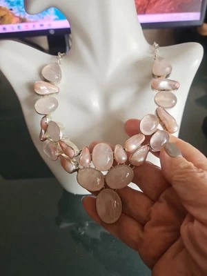 Collar babero de plata de 1" con cabujón y perlas rosadas de cuarzo rosa hasta 22" nuevo sin etiquetas  Foto 1 de 4