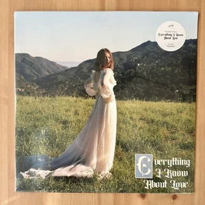 ♡ Laufey Everything I Know About Love CREAM Vinyl - Limited Edition SOLD OUT! ♡ - Picture 1 of 3