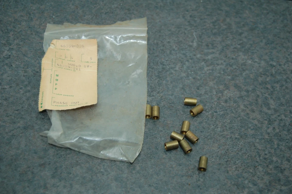 Cuello de palanca 10 NOS Kawasaki 46059-006 W1 W2 A1 A7 F1 W1SS W2SS W2TT 1966-71 Foto 1 de 4