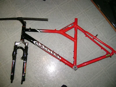 Haro Escape 8.1 V-Bar Mountain Bike Frame Mozo Fork Extras 19.5 Medium Red Black - Image 1 of 4