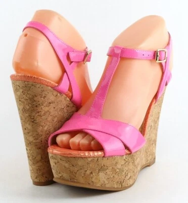 $280 JUICY COUTURE DAKOTA Mademoiselle Rosa Patente Diseñador Plataforma Cuñas 9.5 Foto 1 de 4