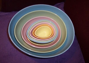 EASTER 4 Serving Nesting Bowls Egg-Shaped Melamine Pastel Colors & 5 Smaller GUC - Picture 1 of 4