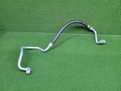 TOYOTA HILUX A/C HOSES DIESEL, 2.4/2.8, 2GD-FTV/1GD-FTV, COMPRESSOR TO CONDENSER - image 1 of 3