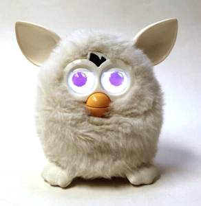 Furby Boom Sweet White per ricambi o riparazioni non funzionante correttamente - Foto 1 di 18