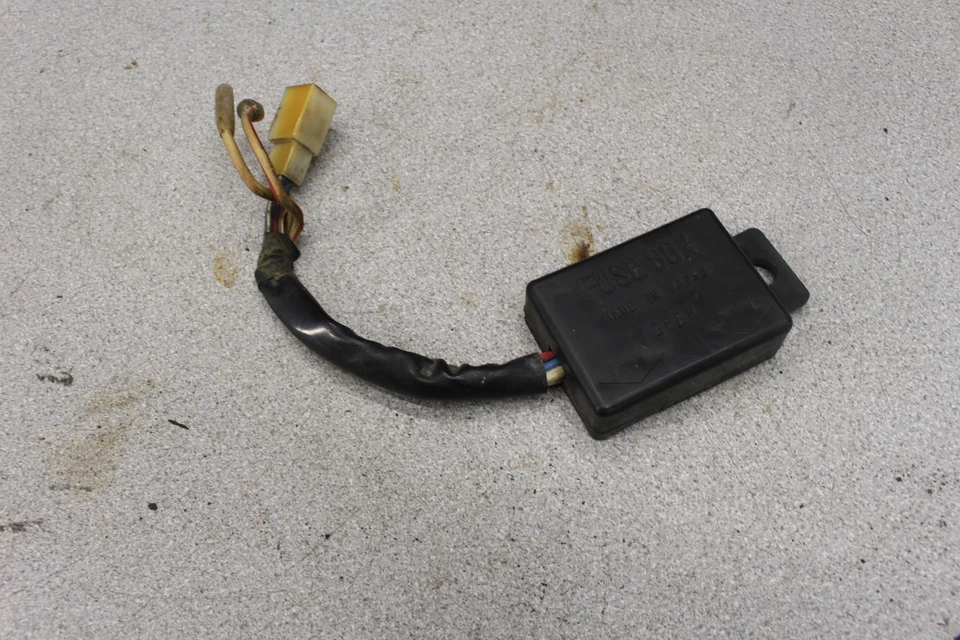 Kawasaki KZ650B Z650 1978 caja de fusibles caja de fusibles F5-6898.BT Foto 1 de 4