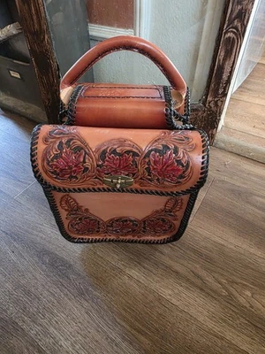  Bolso de cuero para montar caballo/motocicleta hecho a mano Foto 1 de 4