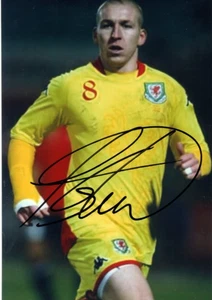 WALES, WOLVES & SOUTHEND: FREDDIE EASTWOOD SIGNED 6x4 ACTION PHOTO+COA - Picture 1 of 1