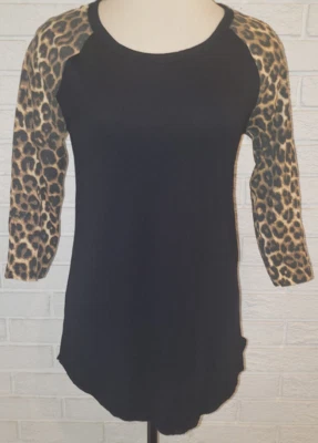 Camiseta Top Mujer Rue 21 Negra Leopardo Manga 3/4 Talla XS Foto 1 de 3