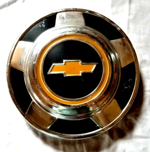 ONE Chevrolet CHEVY C10 Pick Up Truck Dog Dish Hub Cap 10.5" Yellow Black - Picture 1 of 3