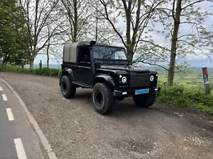 Land Rover Defender 90 TD5 - Picture 1 of 9