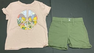Girl's Old Navy Outfit Sz 8 - Peace Sign Top w/Olive Jegging Shorts - Picture 1 of 7
