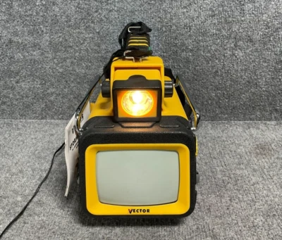 Vector ToughBrite 🌩️ Storm Tracker VEC135 TV/Radio/Lantern - Yellow - Tested - Image 1 of 4