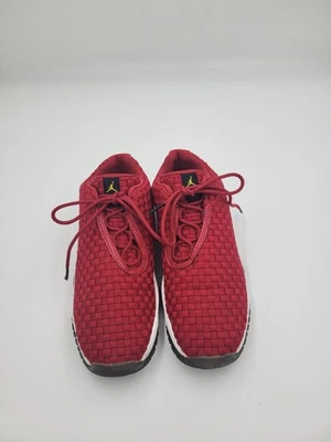 Zapatos Air Jordan Future Low Gym rojos 5 jóvenes  Foto 1 de 4