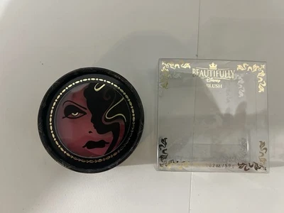 Disney Delicado Rosa Rubor en Polvo Maquillaje Reina Malvada Hermoso Disney Rubor Nuevo Foto 1 de 2