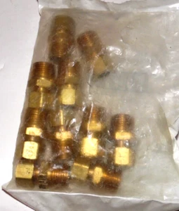 Brass Craft 68-8-8X Compr Male Reducing Adapter 10ct - Picture 1 of 3
