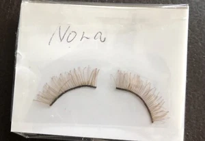 P. Wimpern Nora u. andere Augen 20-22 mm, W 16 mm 1Paar/2 Stück Farbe Braun - Bild 1 von 1