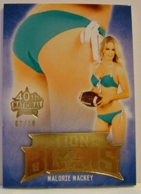 MALORIE MACKEY/10 GOLD BUMS BUTT CARD BANCHWARMER 40TH NATIONAL 2019 RARO Foto 1 de 2